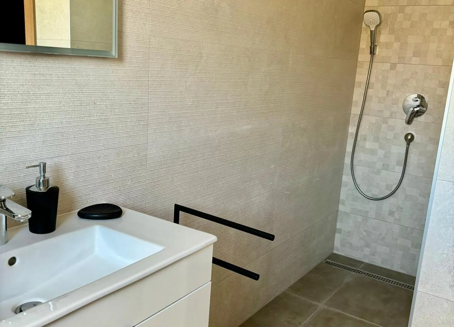 Sea View Mandre Apartment